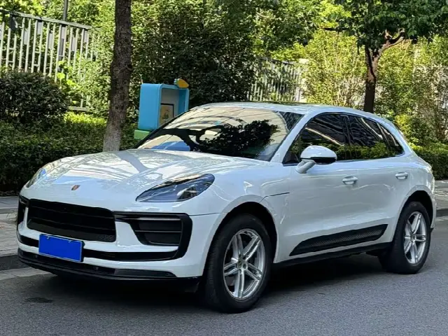 Porsche Macan 2023, 42 000 км