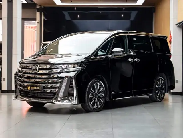 Toyota Vellfire 2024, 14 700 км
