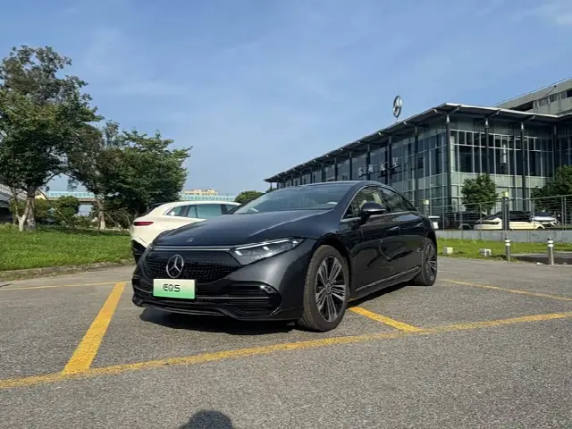 Mercedes-Benz EQS 2023, новый