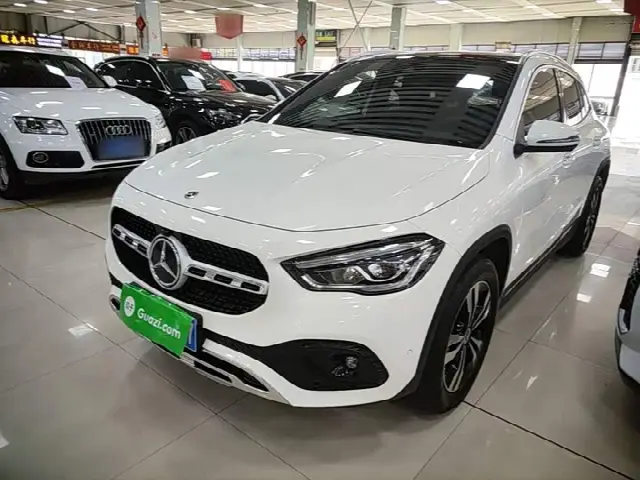 Mercedes-Benz GLA-Class 2023, 36 300 км