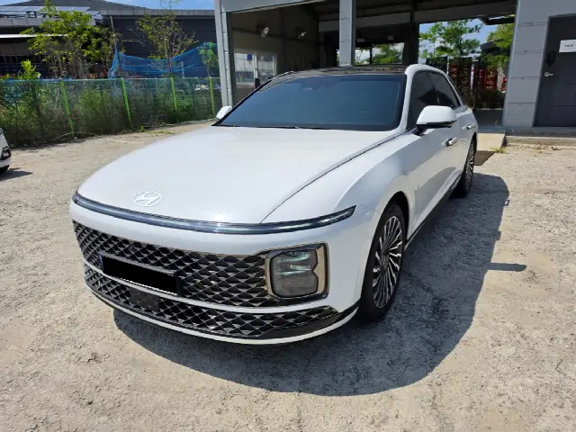 Hyundai Grandeur 2022, 3 855 км