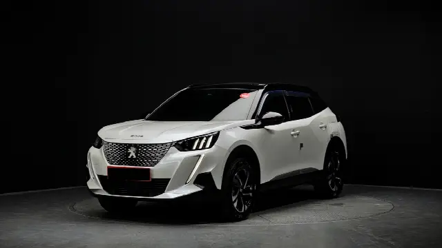 Peugeot 2008 2020, 8 042 км