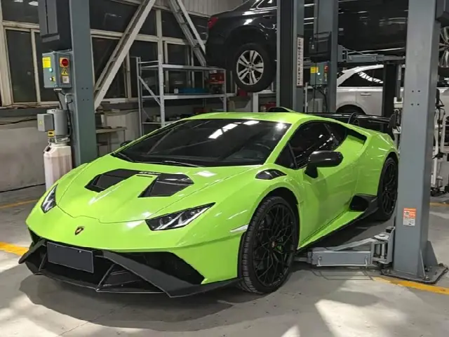 Lamborghini Huracán 2021, 8 300 км