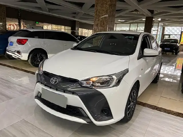 Toyota Yaris L Hatchback 2022, 18 000 км