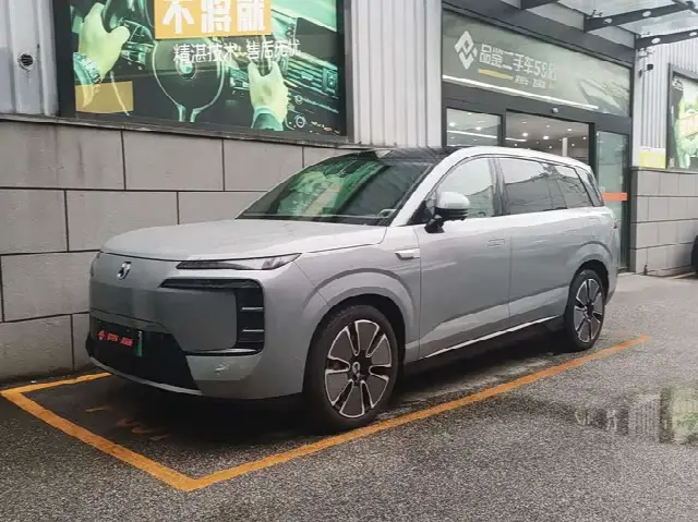 Denza N8L 2025, 6 000 км