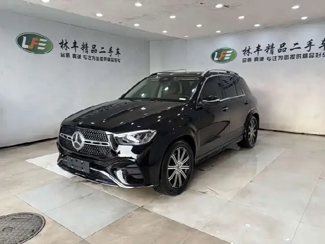 Mercedes-Benz GLE-Class 2025, 18 000 км