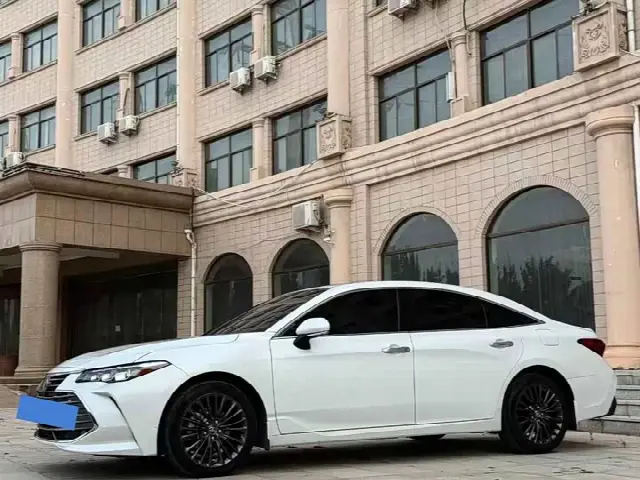 Toyota Avalon 2022, 95 000 км