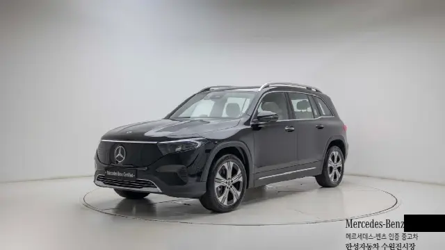Mercedes-Benz EQB 2022, новый