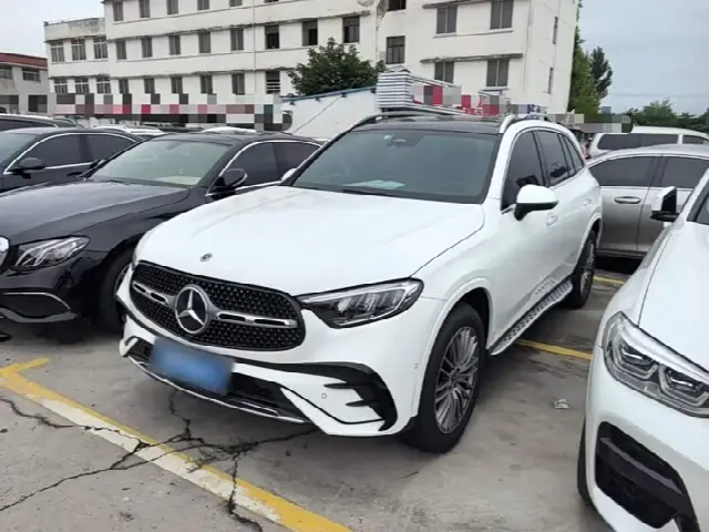 Mercedes-Benz GLC-Class 2025, 3 400 км