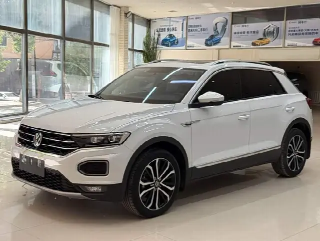 Volkswagen T-Roc 2021, 17 000 км