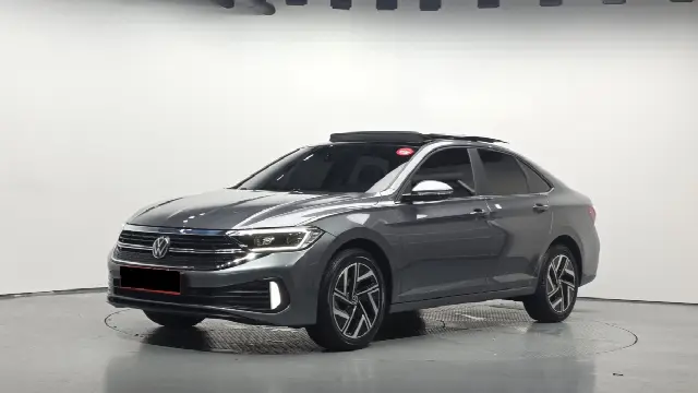 Volkswagen Jetta 2019, 10 567 км