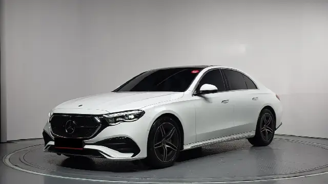 Mercedes-Benz E-Class 2024, 3 895 км