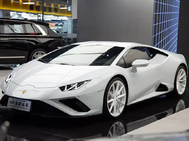 Lamborghini Huracán 2020, 13 000 км
