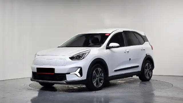 Kia Niro 2022, 136 210 км