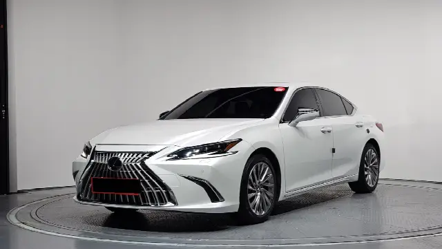 Lexus ES 2018, 13 132 км