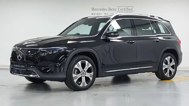 Mercedes-Benz EQB 2022, новый
