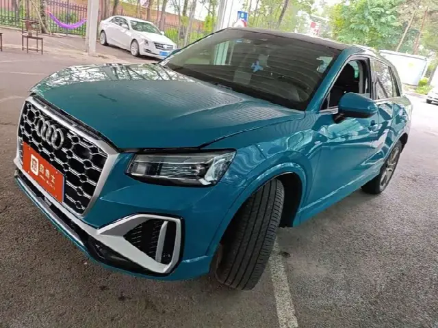 Audi Q2L 2021, 23 000 км