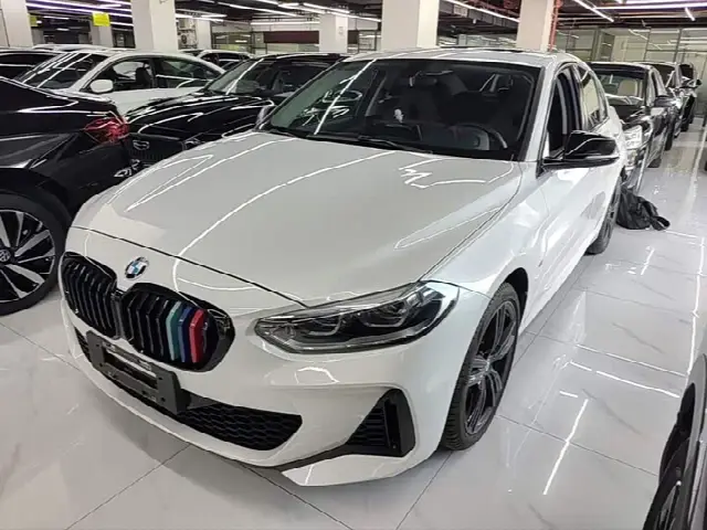 BMW 1 Series 2023, 19 900 км