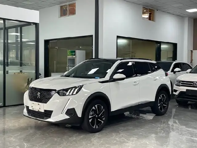 Peugeot 2008 2022, 22 000 км