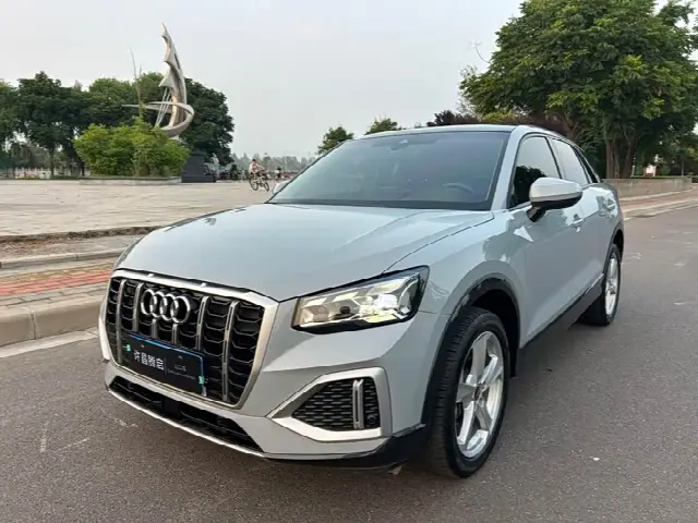 Audi Q2L 2022, 35 000 км