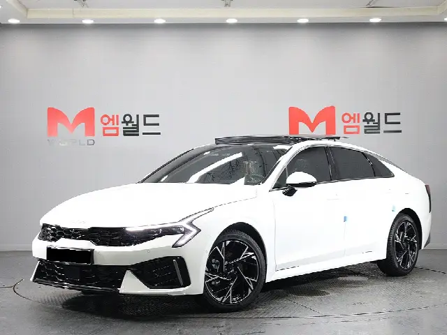 Kia K5 2023, новый