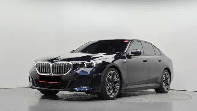 BMW 5 Series 2023, 11 879 км
