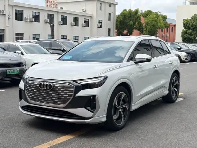 Audi Q4 e-tron 2023, 23 000 км