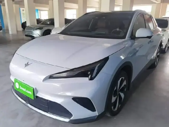 BAIC Arcfox Alpha T5 2026, 22 000 км