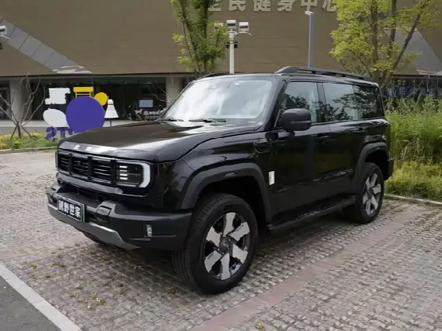 BAIC Beijing BJ40 Hybrid 2025, новый