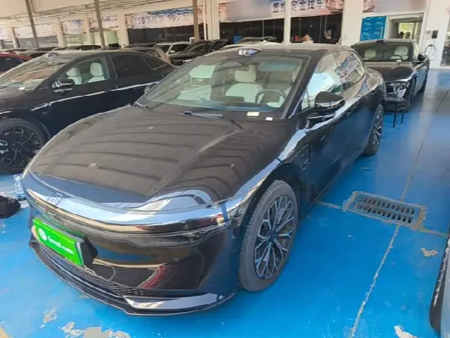 Zeekr 007 2024, 9 500 км