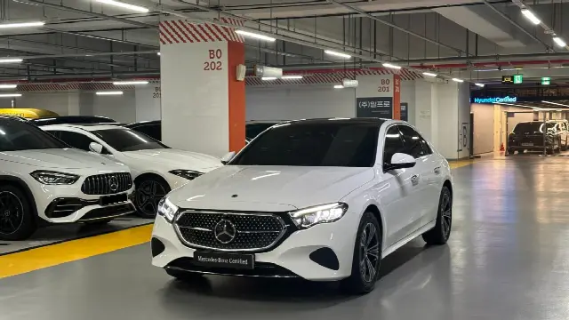 Mercedes-Benz E-Class 2024, 12 400 км