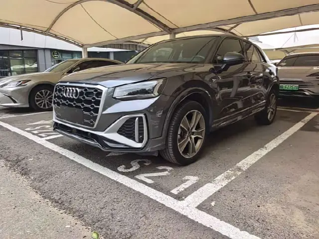 Audi Q2L 2022, 48 000 км