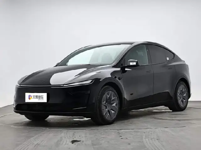 Tesla Model Y 2025, новый