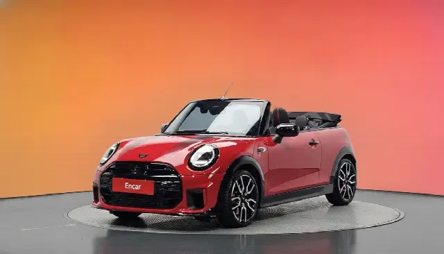 Mini Cooper Convertible 2025, 11 354 км
