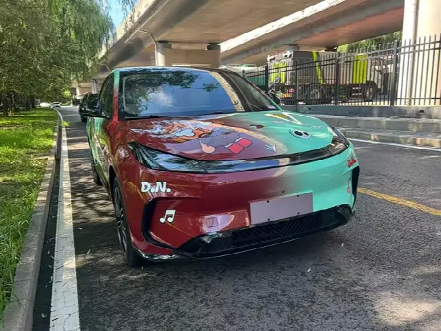 BAIC Arcfox T1 2025, 8 000 км