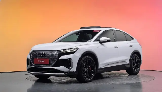 Audi Q4 e-tron 2022, 55 379 км