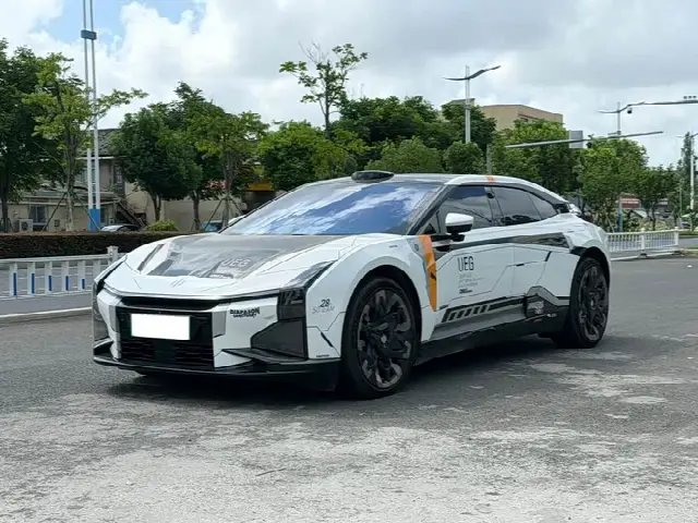 HiPhi Z 2023, 42 000 км