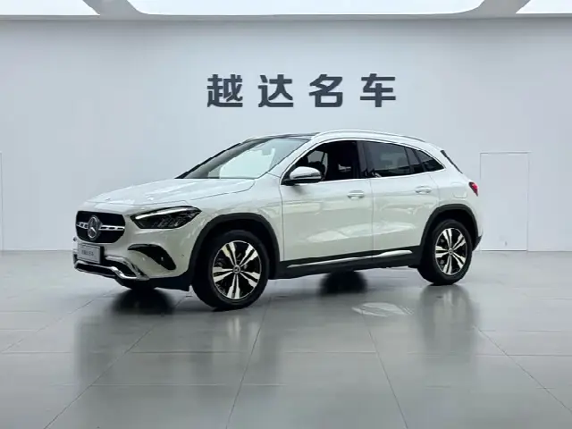 Mercedes-Benz GLA-Class 2024, 22 000 км