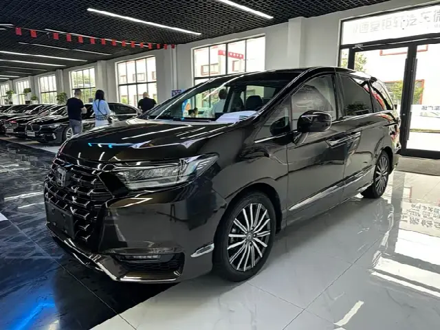 Honda Elysion 2022, 73 000 км