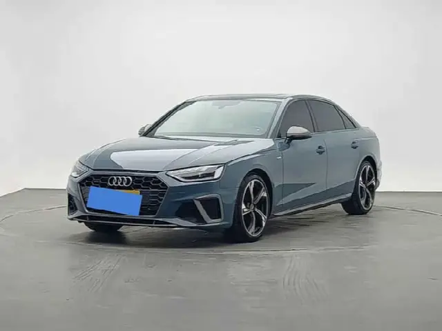 Audi A4L 2022, 80 000 км