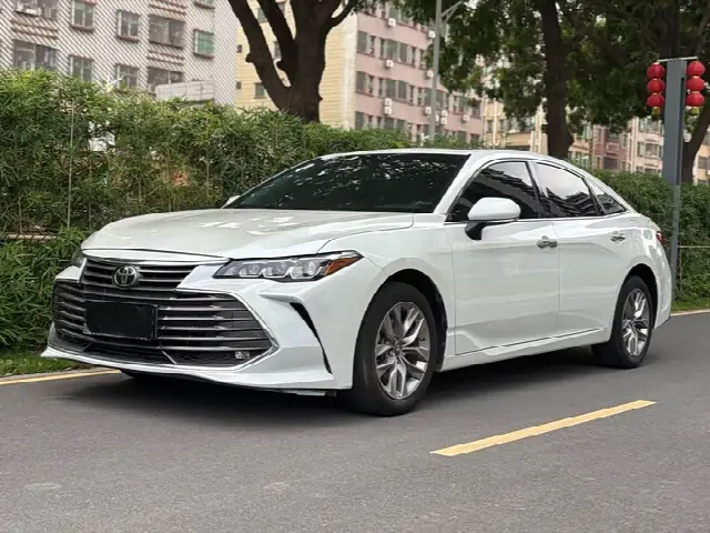 Toyota Avalon 2019, 72 000 км