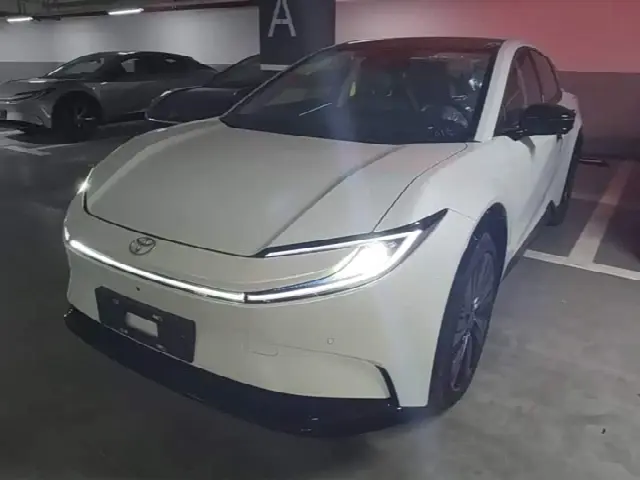Toyota bZ5 2025, новый