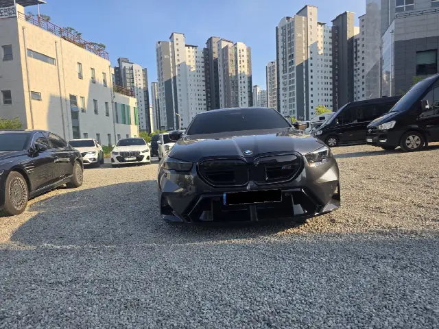 BMW M5 2024, 3 900 км