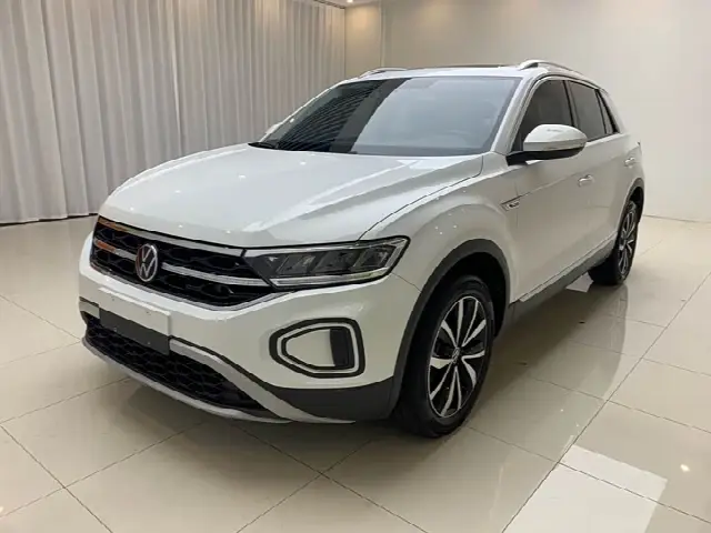 Volkswagen T-Roc 2023, 18 000 км