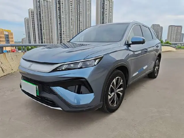 BYD Song Pro Hybrid 2025, 18 000 км