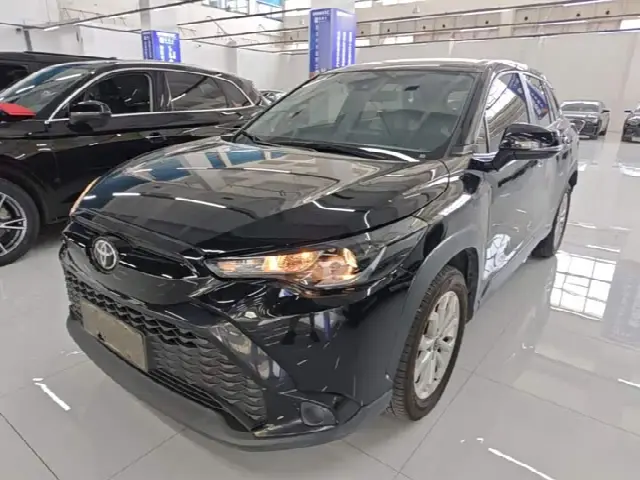 Toyota Frontlander 2022, 41 900 км