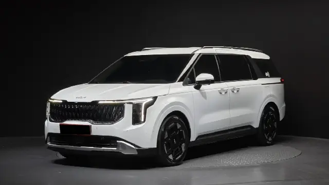 Kia Carnival 2023, 64 923 км