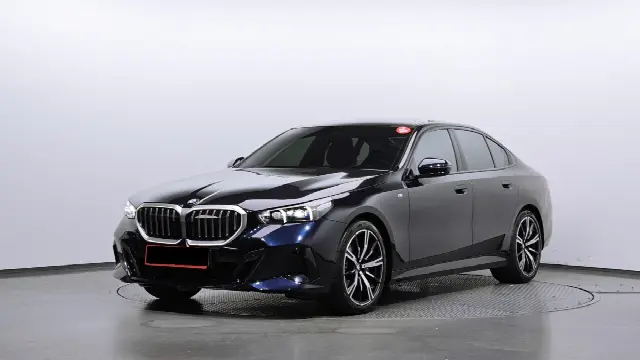 BMW 5 Series 2023, 10 196 км