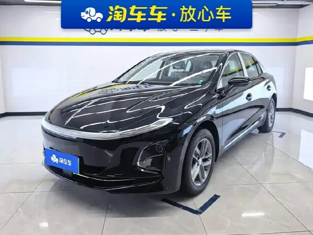 Hongqi E-QM5 2025, новый