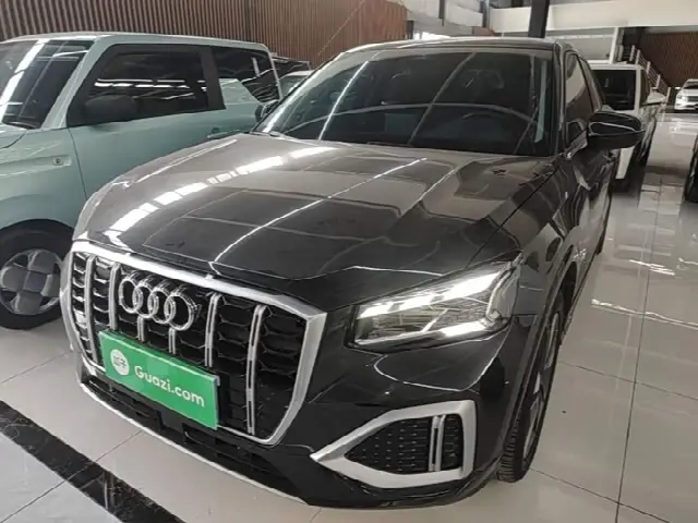 Audi Q2L 2022, 37 900 км